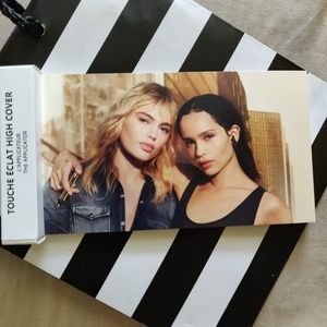 Touche Éclat High Cover Concealer